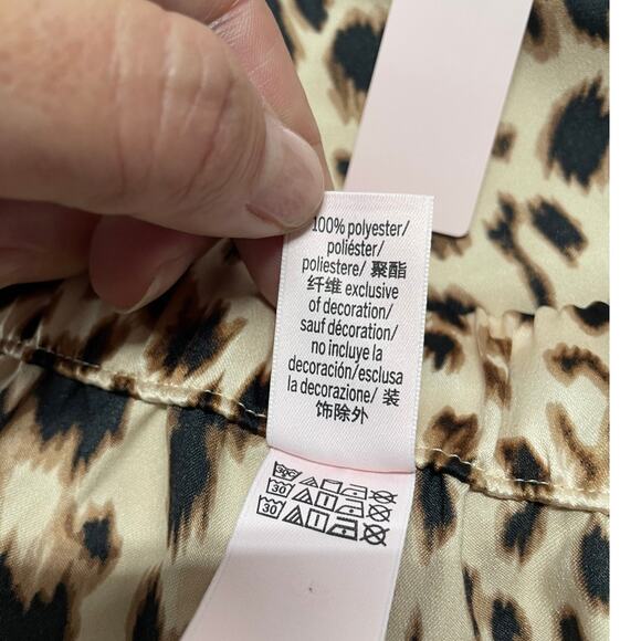 NWT Victoria’s Secret Satin Short Leopard Print Pajama Set Women's Size M - Picture 11 of 11